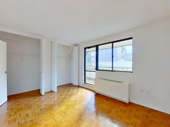 360 West 34th Street TH8 image 5 of 6