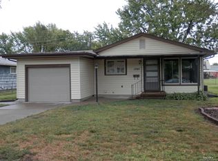 1705 Cloud Cir, Salina, KS 67401