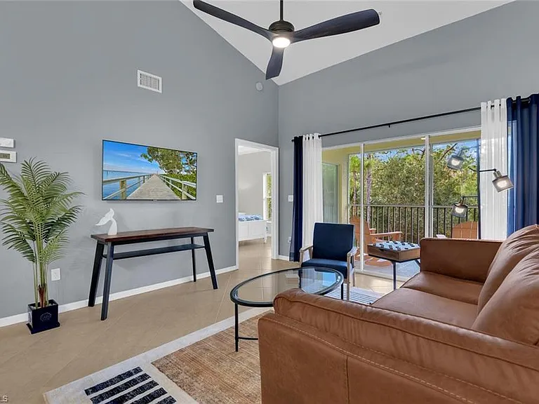 9165 Celeste Dr #3-303 — Photo 10
