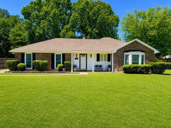 2256 Semmes Dr, Montgomery, AL 36106