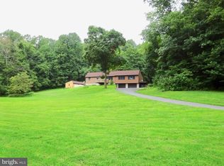 50 E Texter Mission Rd, Robesonia, PA 19551