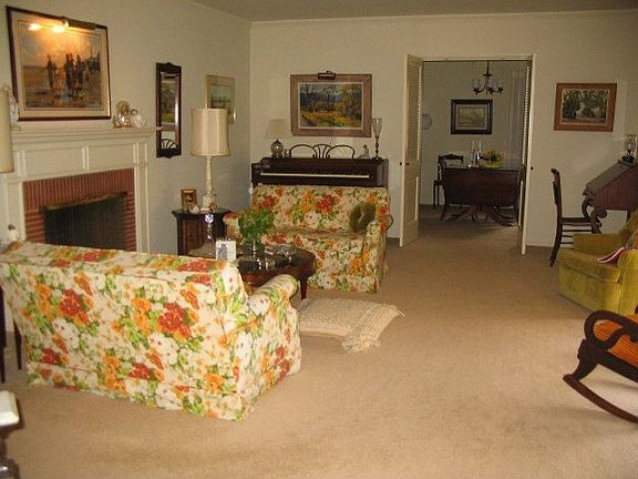 Formal Livingroom