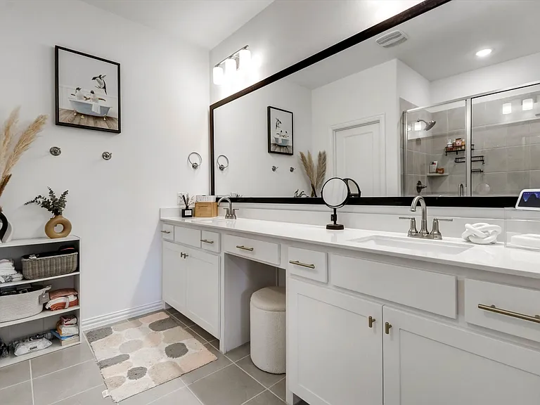 7031 Cedar Creek Dr — Photo 13