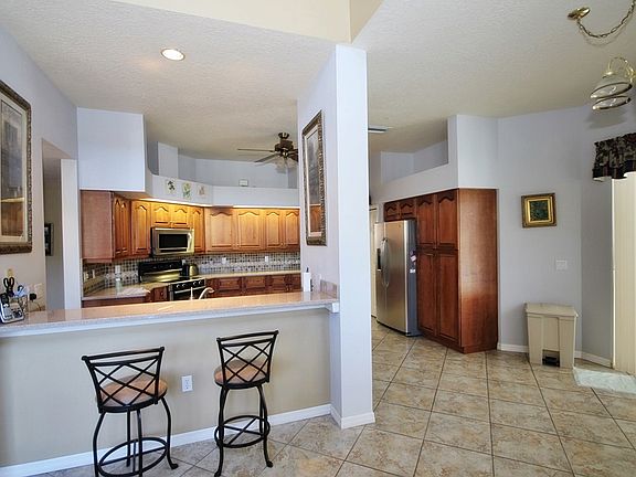 5th image of 4312 Duncombe Dr