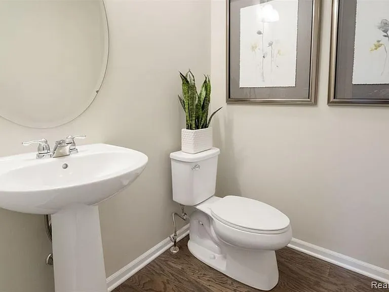49501 Cherry Hill Rd — Photo 6