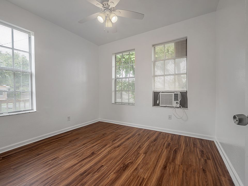 1st image of 2708 N Poplar Ave APT 2