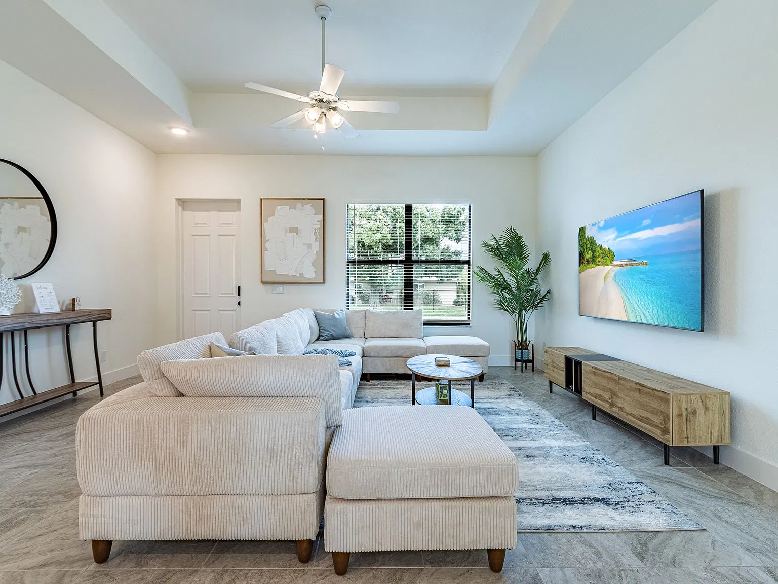 3 bed, 1718 sqft, $2,600 — Photo 3