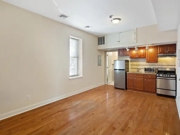 2001 Federal St, Philadelphia, PA