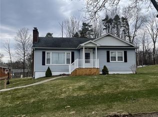 9 Cherry Ln, Lakewood, NY 14750