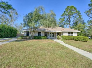 307 Highland Trl, Lady Lake, FL 32159