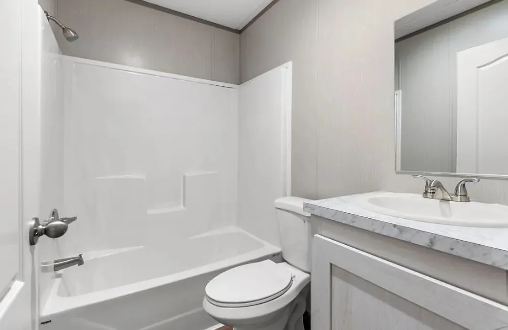 3 bed, 1140 sqft, $1,550 — Photo 1