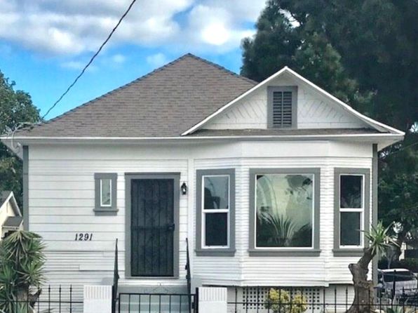 1291 E 40th Pl #1291