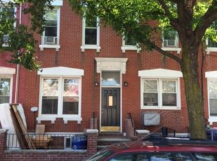 4118 20th Ave, Astoria, NY 11105