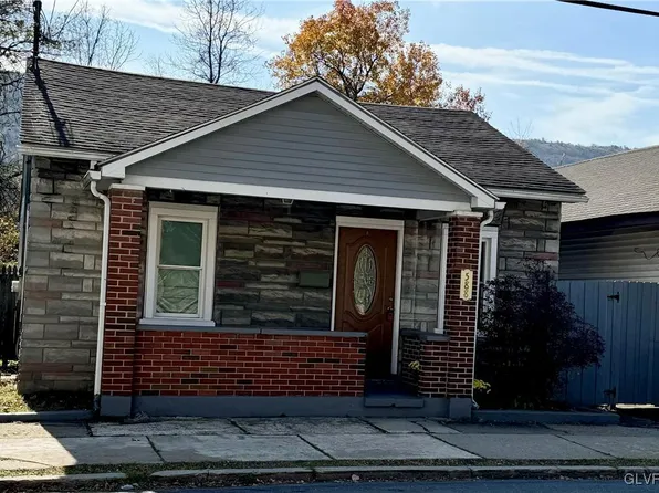 588 Mauch Chunk Rd, Palmerton, PA 18071