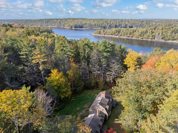 17 Evergreen Lane, Westport Island, ME 04578