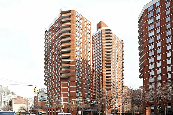 Rented by Pinnacle City Living | media 45