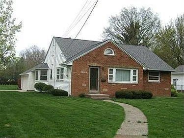 24152 Westwood Rd photo 1