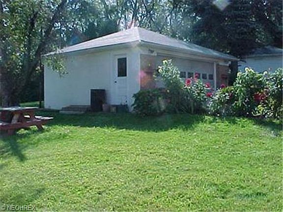 4th image of 4575 E 104th St