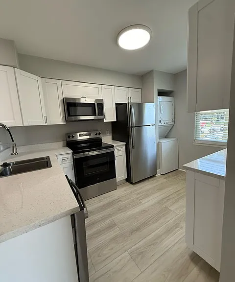 Spring Lake Apartments — Photo 154