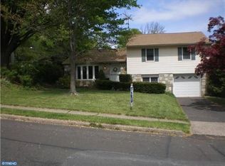 512 Greenhill Rd, Willow Grove, PA 19090
