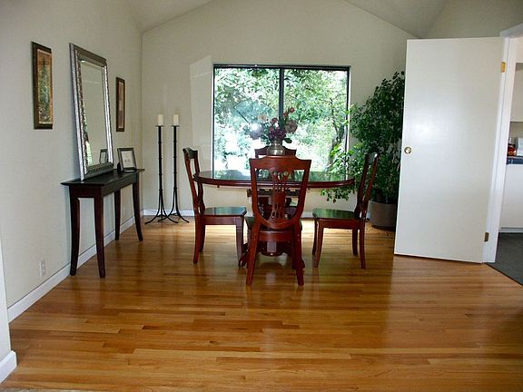Dining room off the kitchen