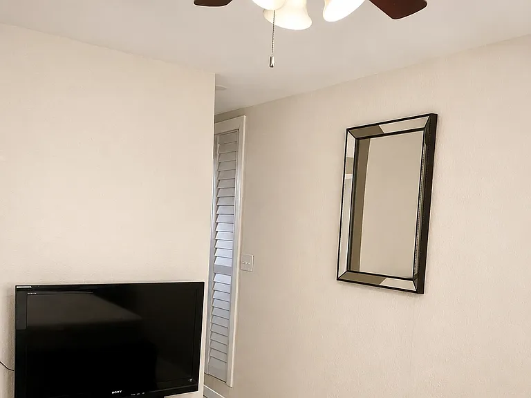 211 NW 43rd Ave #211B — Photo 8