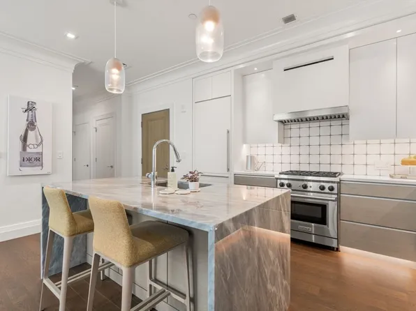 45 Temple St Unit 104, Boston, MA 02114