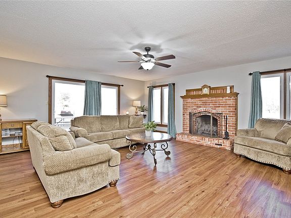 3rd image of 3497 Ozark Acres Dr
