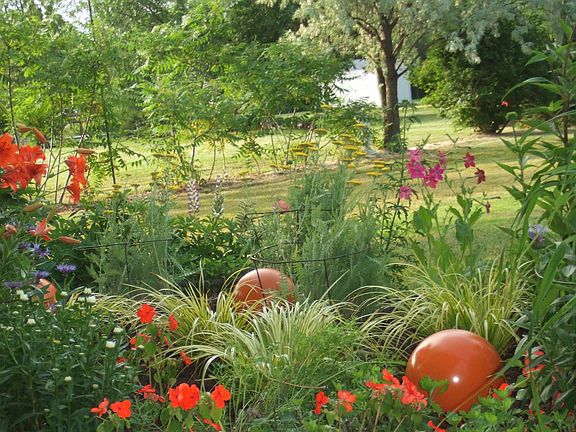 deck flower bed 2006