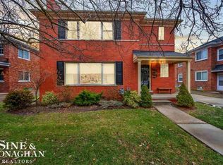 748 Harcourt Rd #750, Grosse Pointe, MI 48230