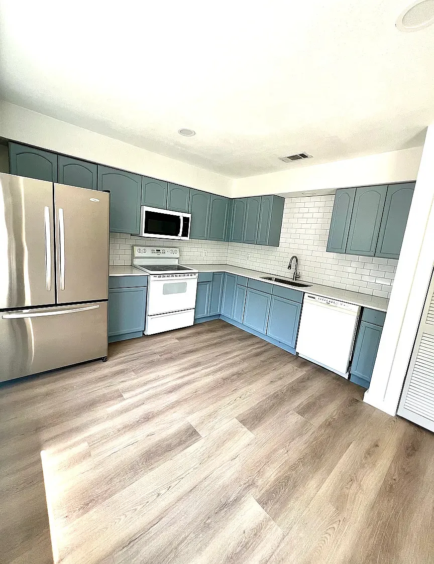 4 bed, 1512 sqft, $2,500 — Photo 2