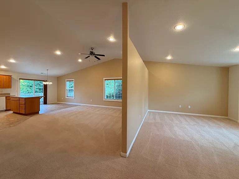 4805 NW Washington St — Photo 8