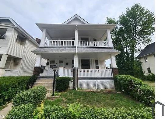 2 bed, $1,400 — Photo 2