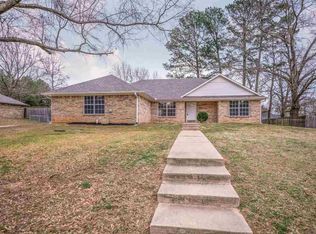 1932 Warren Plant Rd, Gladewater, TX 75647