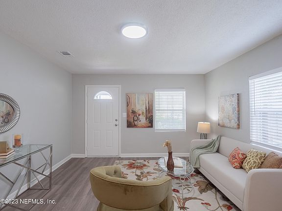 3rd image of 7309 WILDER Avenue