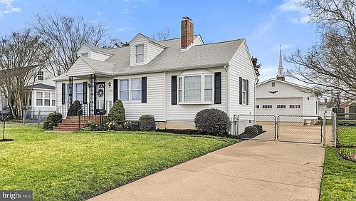 1406 F St Photo 1