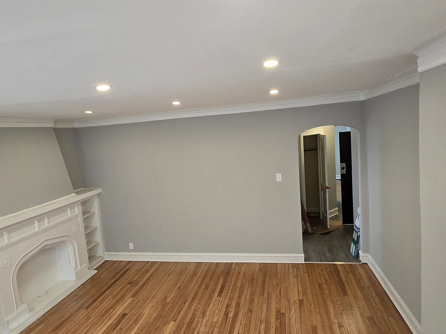8034 S Marshfield Ave — Photo 3