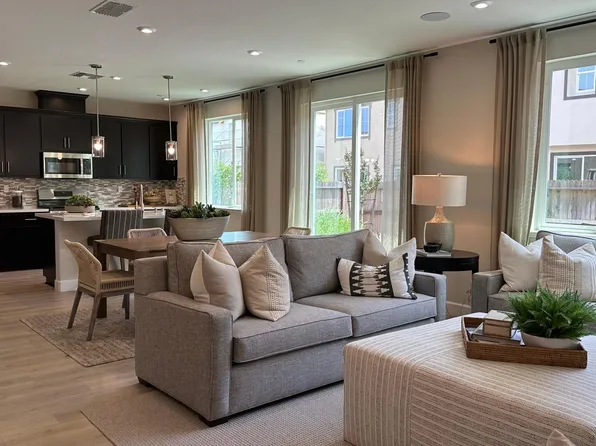 3031 Vasquez Ct, Vacaville, CA 95688