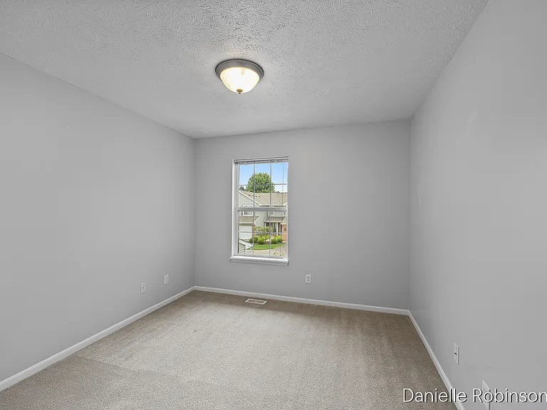 5449 Rivertown Cir SW — Photo 14
