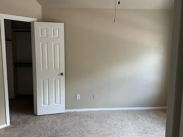 9702 Windy Hollow Dr — Photo 33