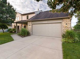 8929 Spring View Dr, Fort Wayne, IN 46804