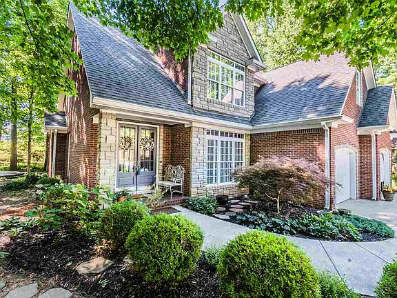 3rd image of 123 Pine Needle Ct