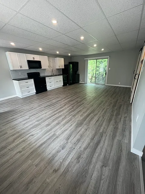 2 bed, 1.5 bath, $1,050 — Photo 3