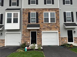7680 Clayton Ave, Coopersburg, PA 18036