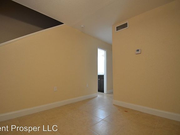 3rd image of 1827 Warringwood Dr #C-6