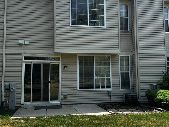 3rd image of 2163 Daybreak Dr