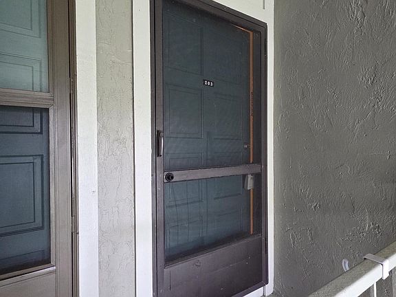 3rd image of 306 Palm Coast Pkwy NE