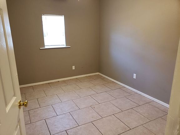 3rd image of 5825 NW 34th St #9