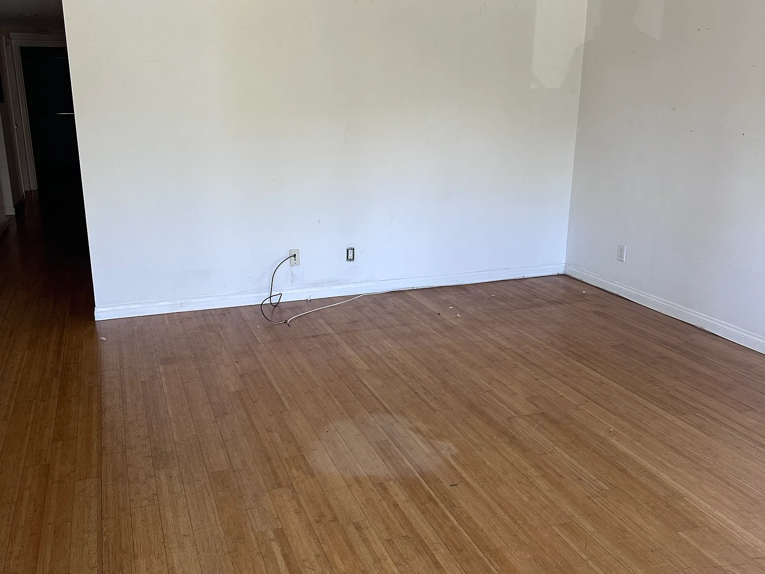3 bed, 1200 sqft, $5,990 — Photo 2