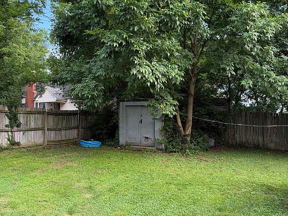 4th image of 1002 S 5th St